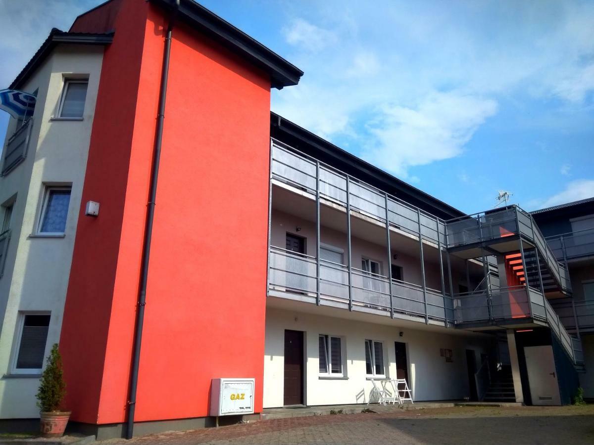 Br Apartamenty Миелно Екстериор снимка